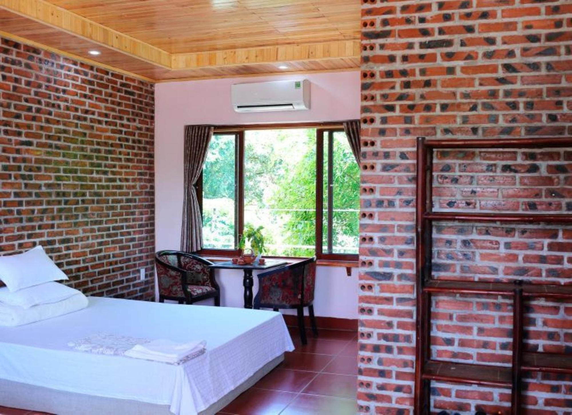 Ho Nui Dinh Hotel Ninh Bình Exteriör bild