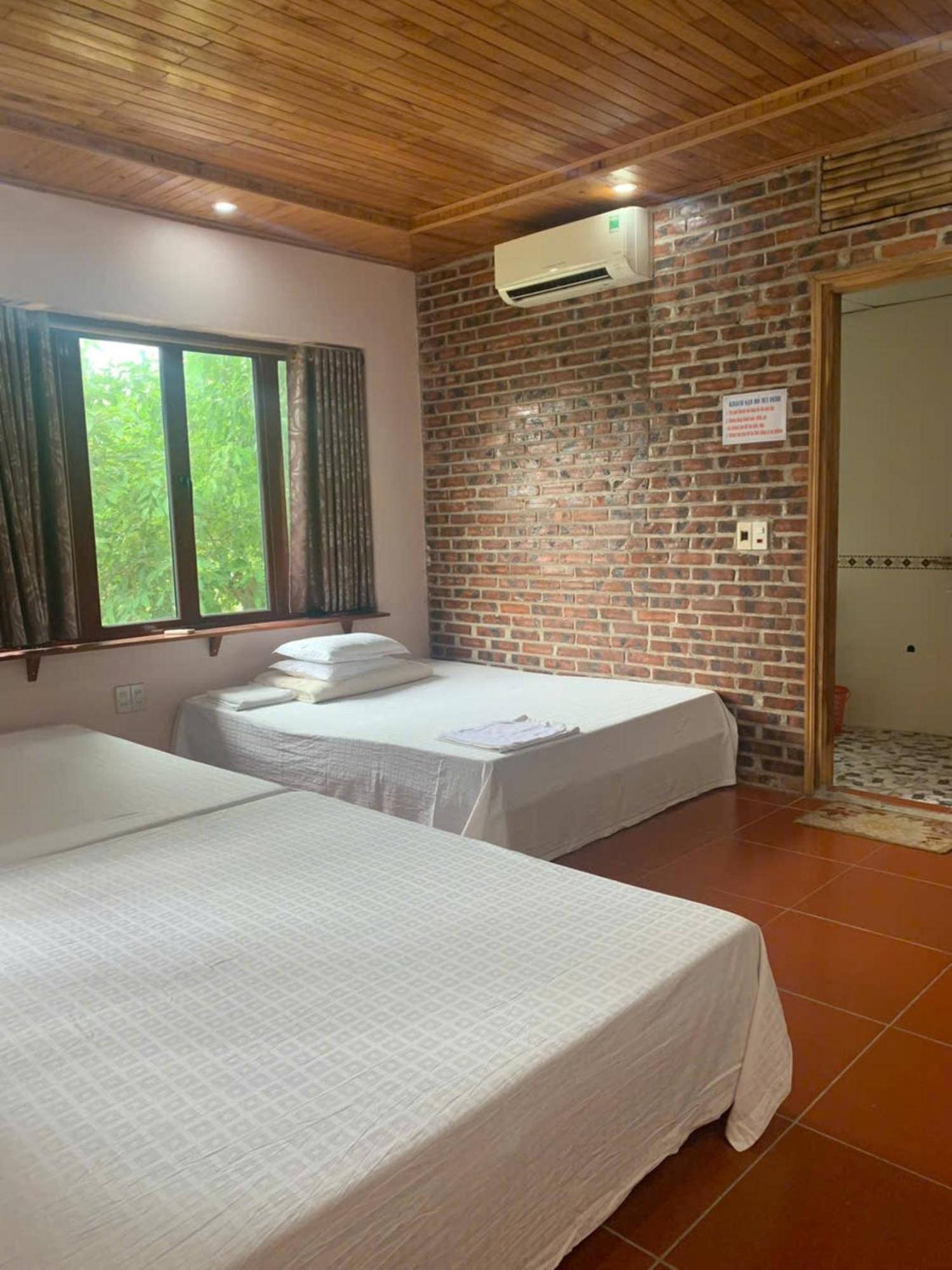 Ho Nui Dinh Hotel Ninh Bình Exteriör bild